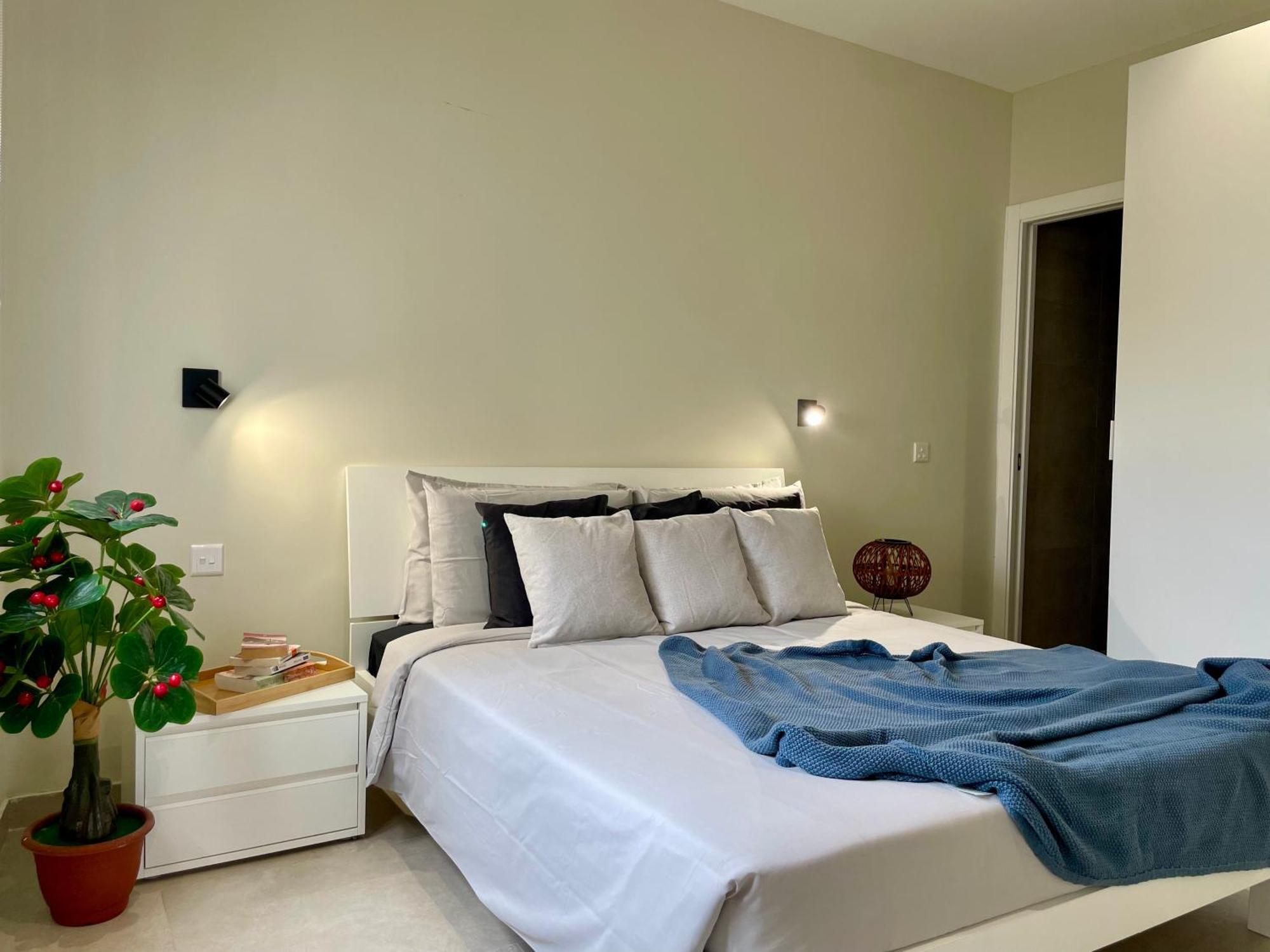 Bugibba Square Seafront Lux Apartments By Holi St. Paul's Bay Esterno foto