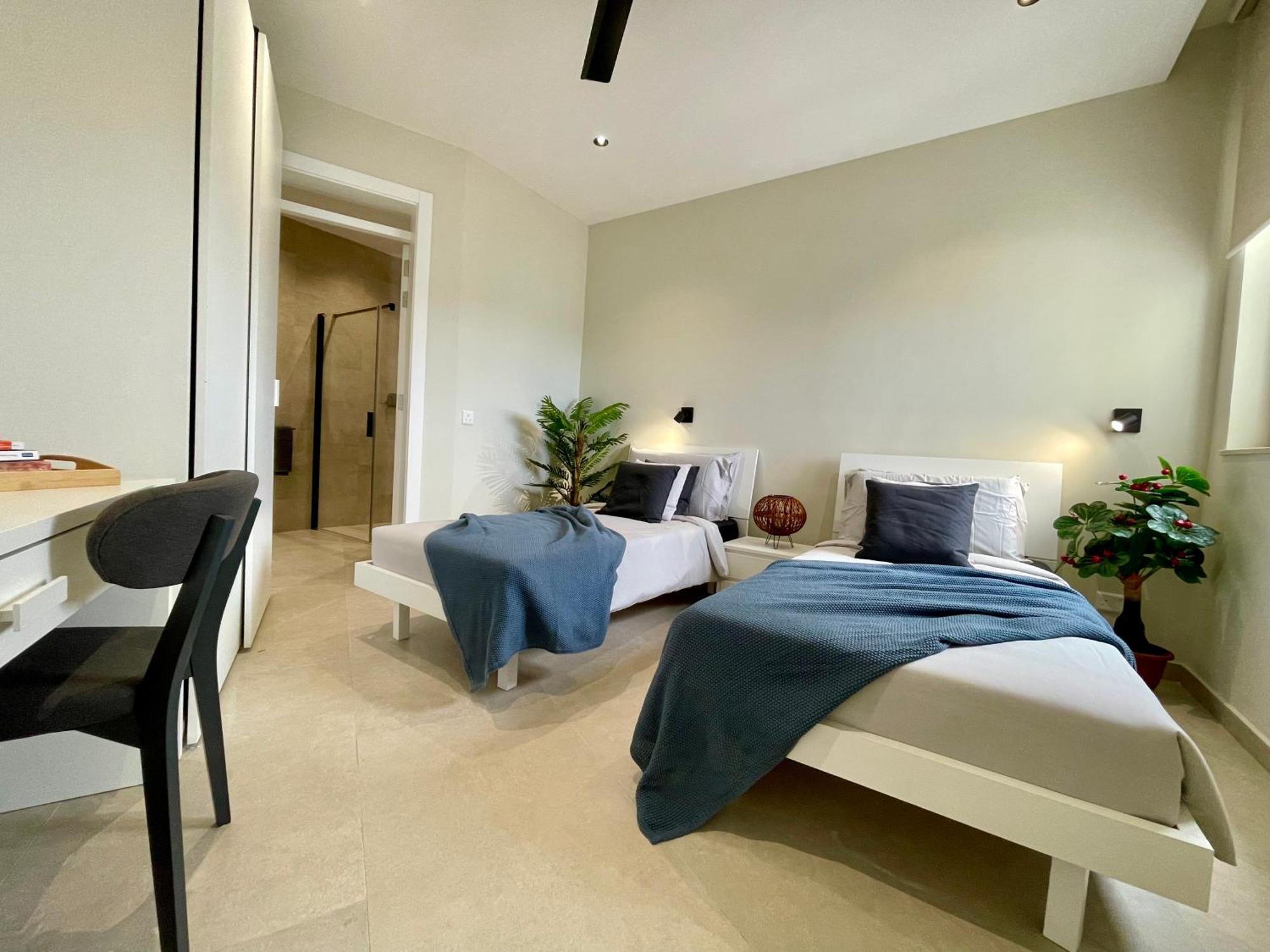 Bugibba Square Seafront Lux Apartments By Holi St. Paul's Bay Esterno foto