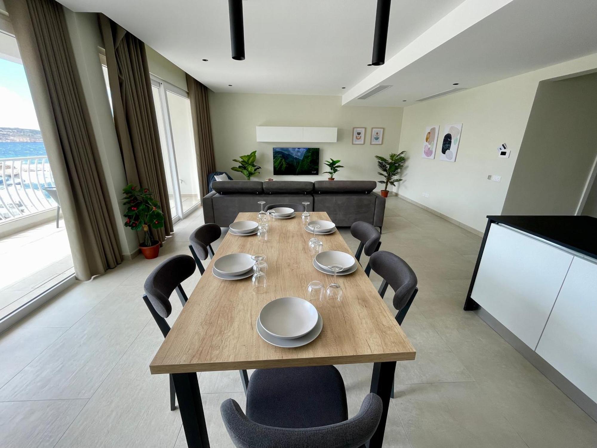 Bugibba Square Seafront Lux Apartments By Holi St. Paul's Bay Esterno foto