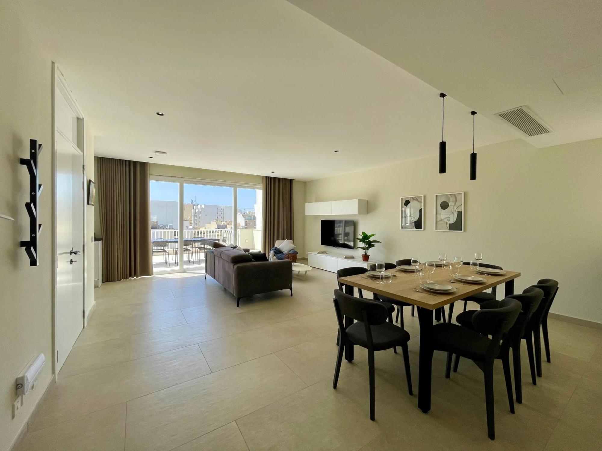 Bugibba Square Seafront Lux Apartments By Holi St. Paul's Bay Esterno foto