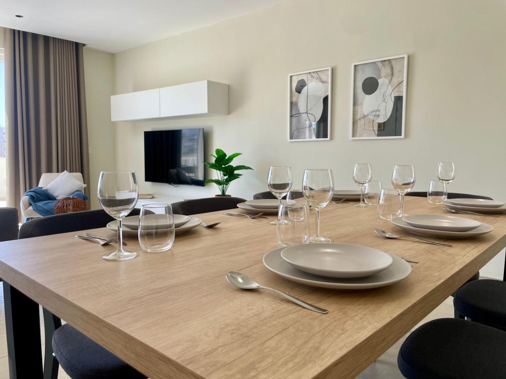 Bugibba Square Seafront Lux Apartments By Holi St. Paul's Bay Esterno foto