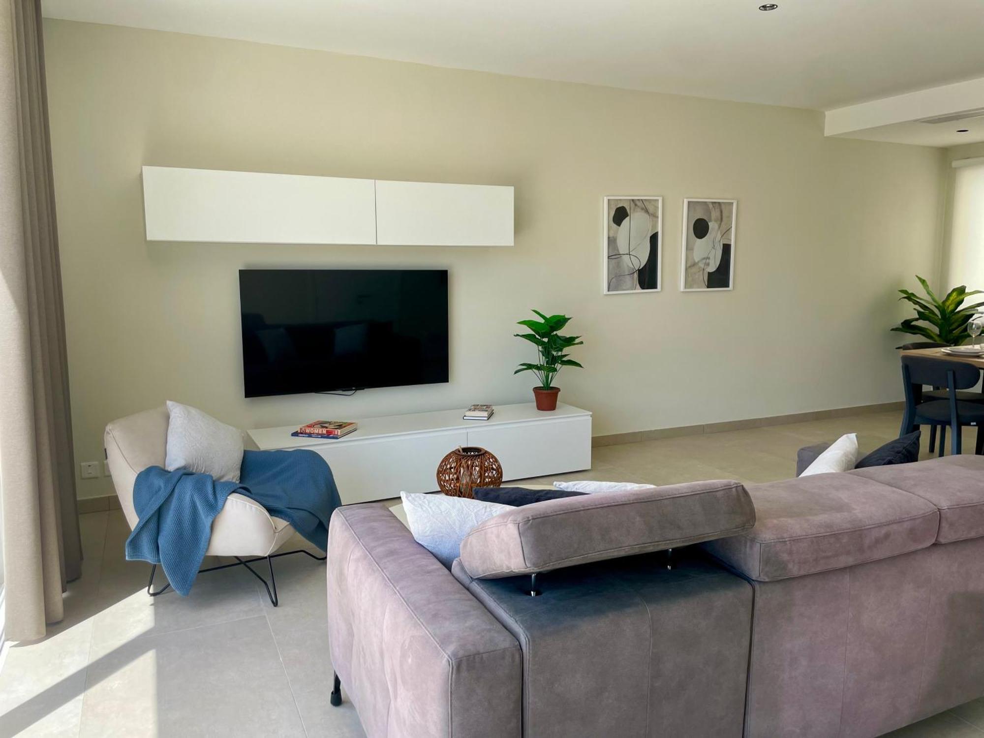 Bugibba Square Seafront Lux Apartments By Holi St. Paul's Bay Esterno foto