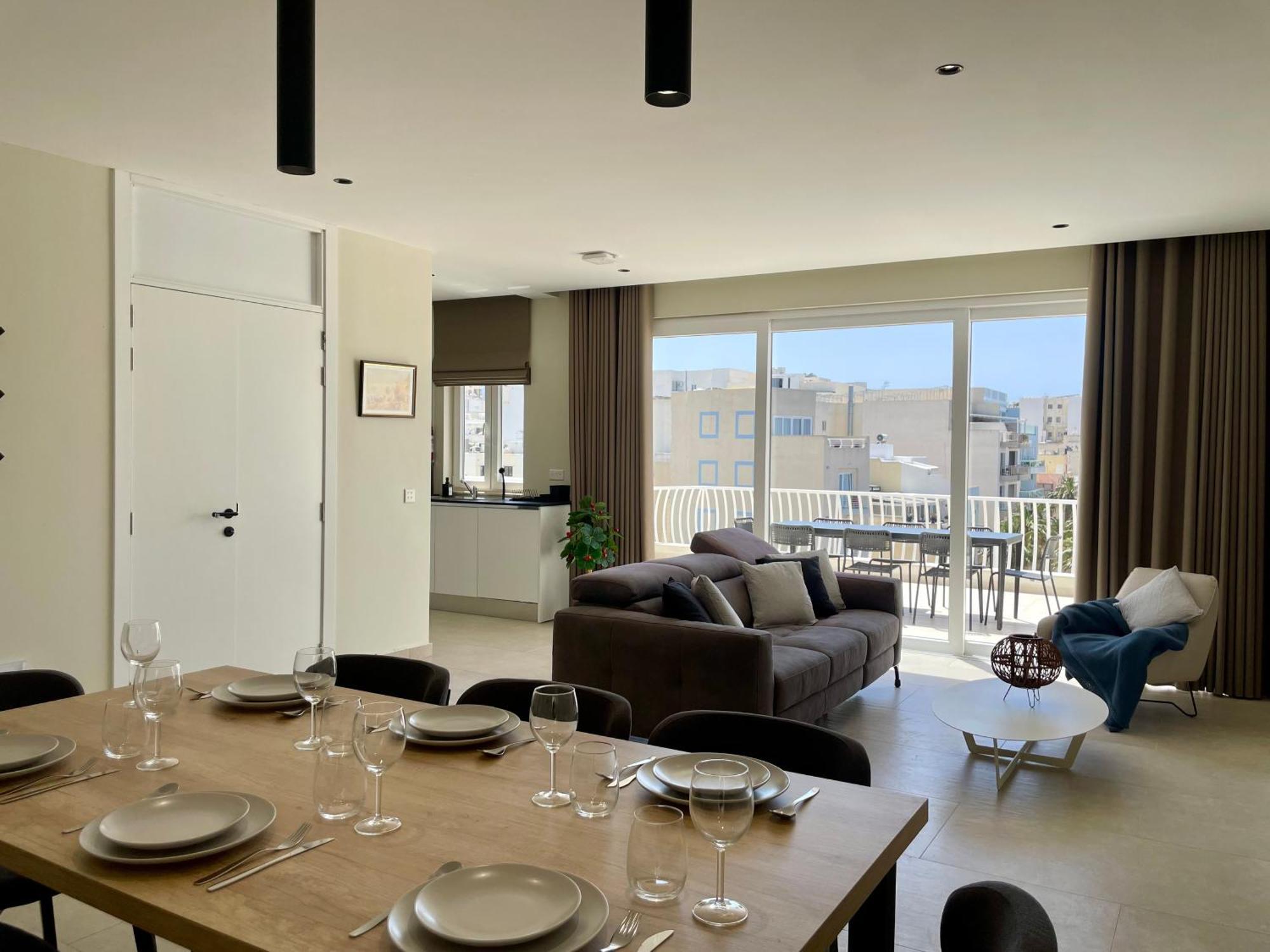 Bugibba Square Seafront Lux Apartments By Holi St. Paul's Bay Esterno foto