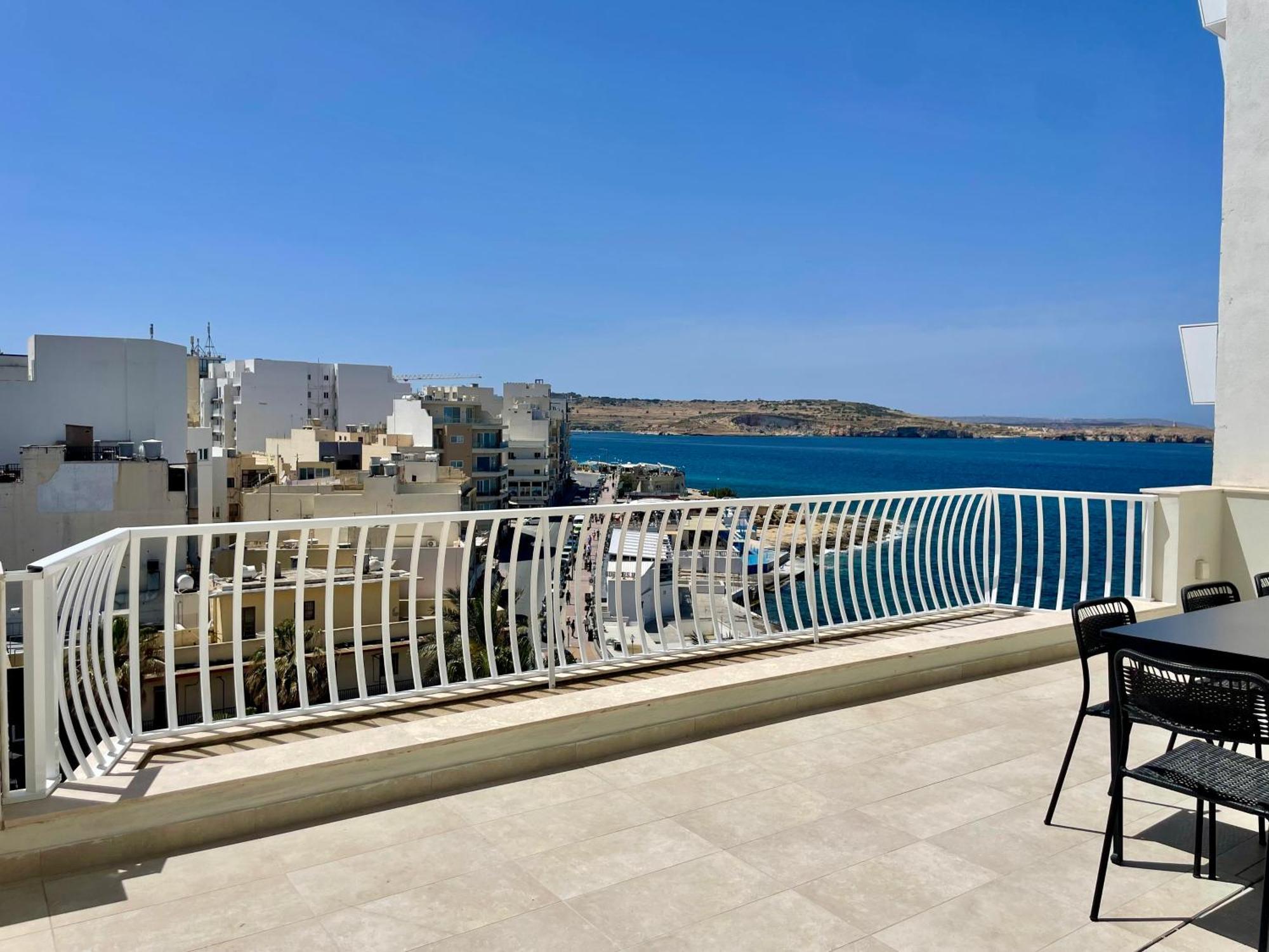 Bugibba Square Seafront Lux Apartments By Holi St. Paul's Bay Esterno foto