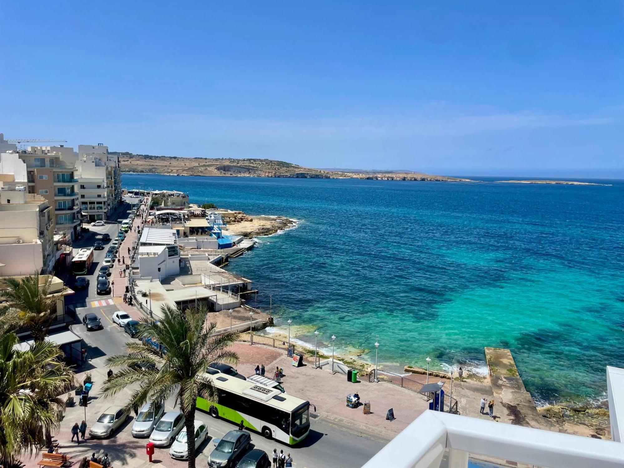 Bugibba Square Seafront Lux Apartments By Holi St. Paul's Bay Esterno foto