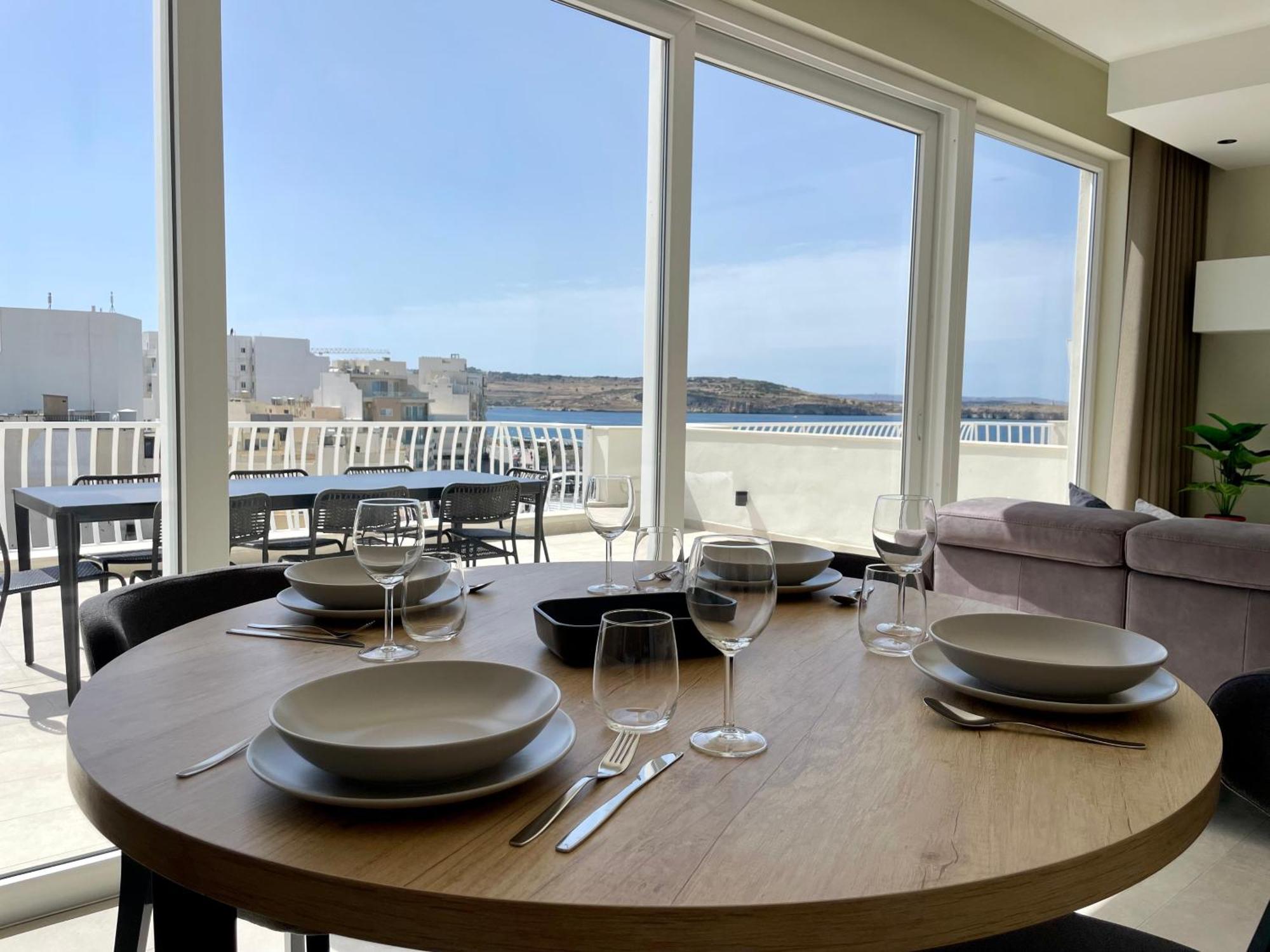 Bugibba Square Seafront Lux Apartments By Holi St. Paul's Bay Esterno foto